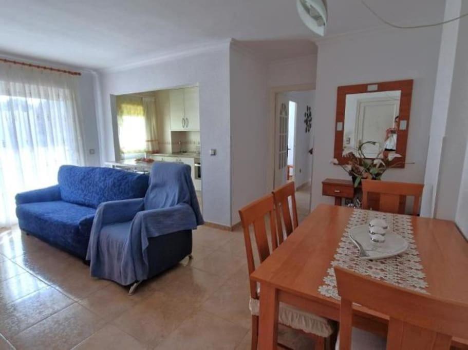 3 Bed Av Corbusier *